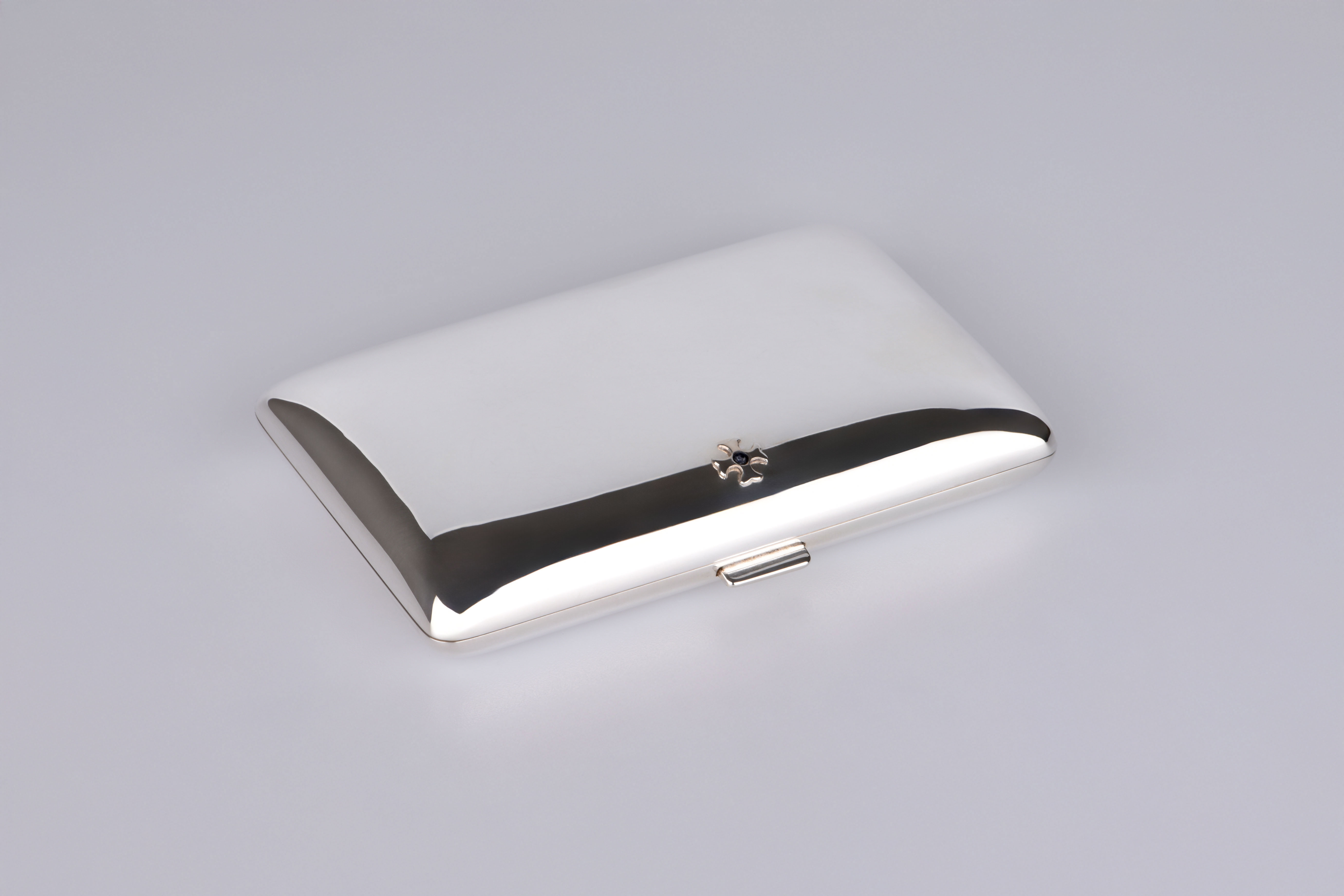 Sillem´s Etui anatomisch geformt für 8 Zigaretten oder Zigarillos - Sterling Silber Sillem´s Etui anatomisch geformt für 8 Zigaretten oder Zigarillos - Sterling Silber